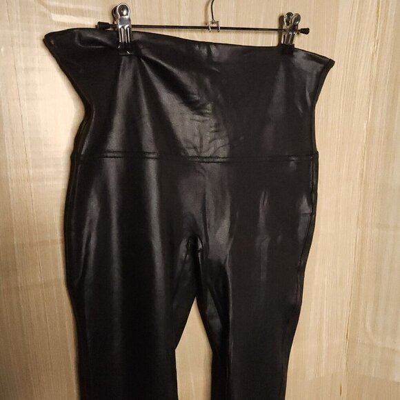 Spanx Black Plus Faux Leather Leggings 1X - Picture 6 of 9